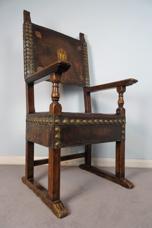 Italian Walnut and Leather Throne Armchair (13).JPG